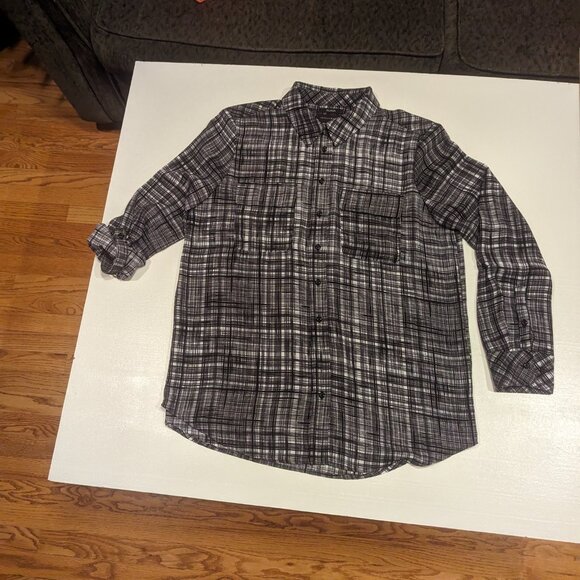 Olivia Investment Size Small (But more like a large) Black/White Blouse - Picture 5 of 14